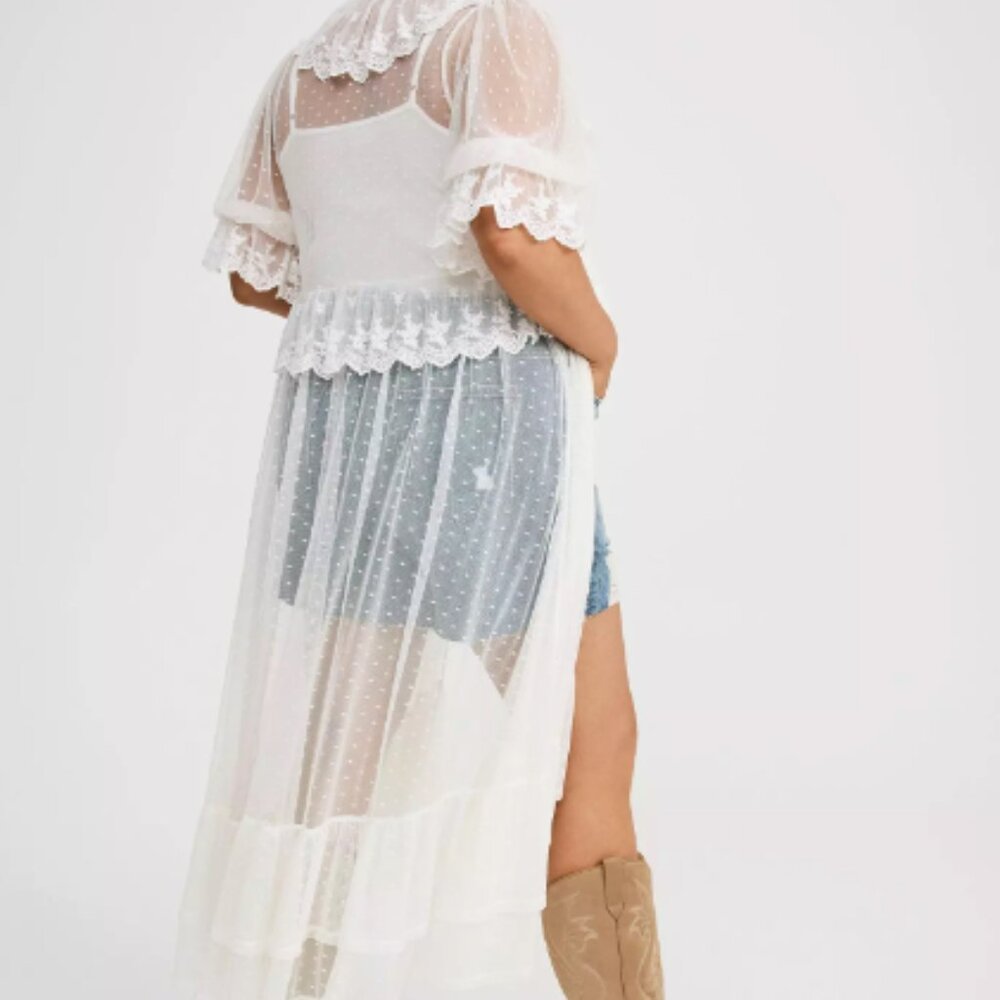 Lace Ruffle Tier Kimono - Picture 2 of 6